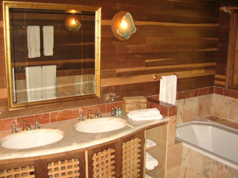 Haiku Bathroom Master July 18 2014 2 768x576