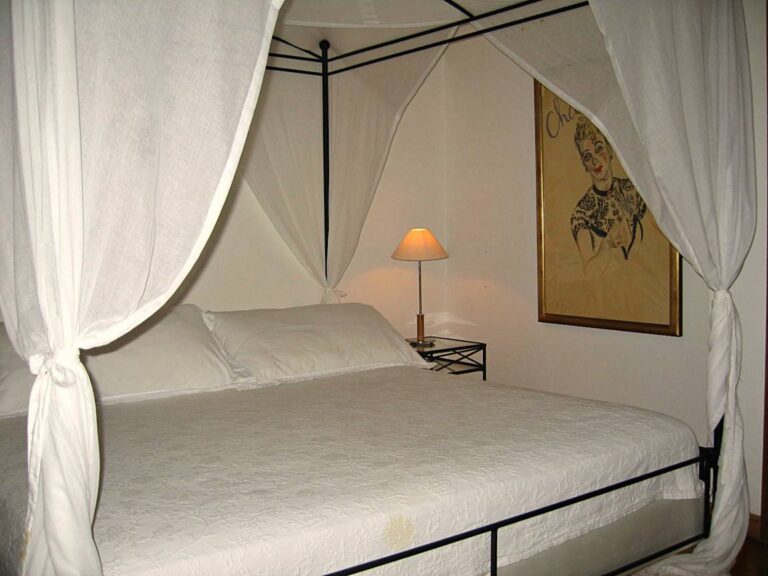 Haiku Guest Bedr bed shot July 18 2014 2 768x576