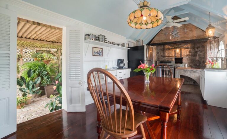 Hidden Garden 6 768x471