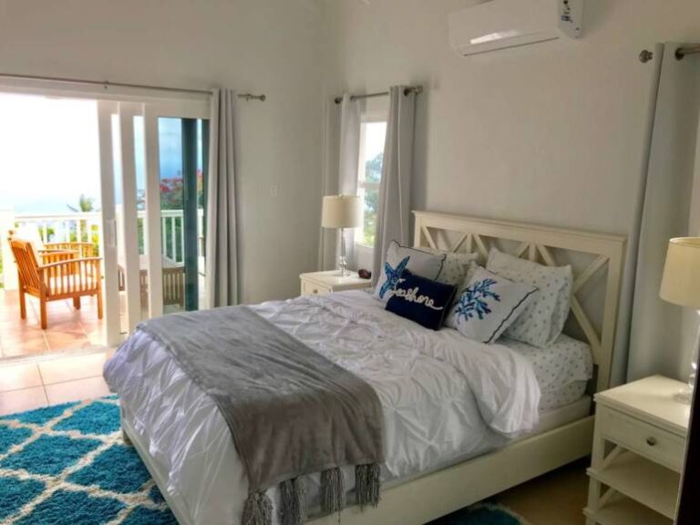 Cloudbreak Villla Master bedroom 770x578 1 768x576